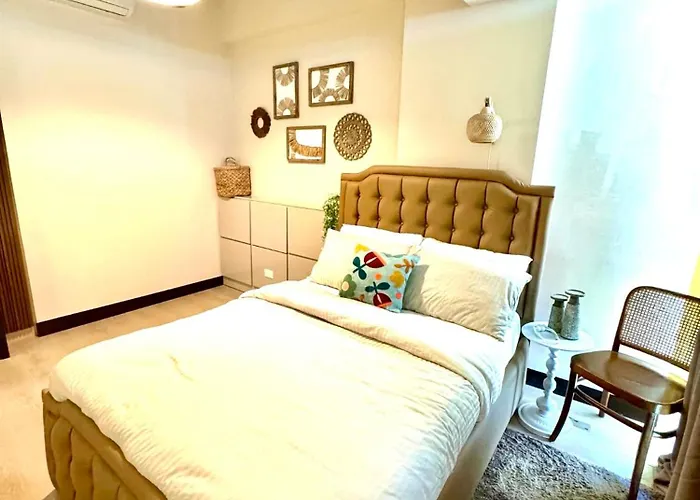 Minimalist, Mactan Newtown 1br 막탄